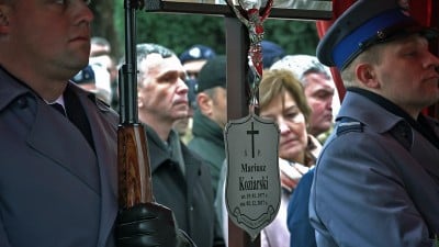 podkom. Mariusz Koziarski pośmiertnie odznaczony Krzyżem Zasługi - 23