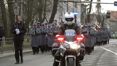 podkom. Mariusz Koziarski pośmiertnie odznaczony Krzyżem Zasługi - 11
