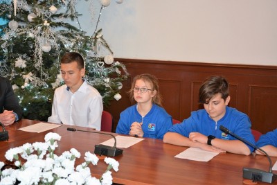 Strzegom: Młodzieżowi radni zaprzysiężeni [ZOBACZ] - 1