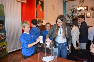 Strzegom: Młodzieżowi radni zaprzysiężeni [ZOBACZ] - 6