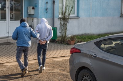Zaatakowali obywatela Indii w centrum Wrocławia. Usłyszeli zarzuty, ale wyszli już na wolność - 0