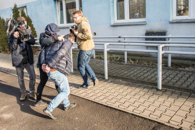 Zaatakowali obywatela Indii w centrum Wrocławia. Usłyszeli zarzuty, ale wyszli już na wolność - 3