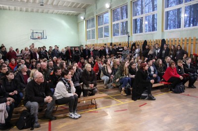 Jelenia Góra: uczniowie i nauczyciele bronią szkoły - 2