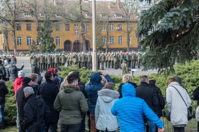 50 przyszłych oficerów rezerwy złożyło uroczystą przysięgę w Akademii Wojsk Lądowych [ZOBACZ] - 8