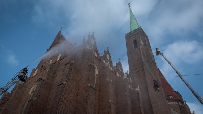 Ćwiczenia strażaków na wypadek zapalenia się obiektu sakralnego [WIDEO,FOTO] - 3