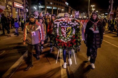 Marsz we Wrocławiu: Uczcili pamięć Żołnierzy Wyklętych [FOTO] - 1