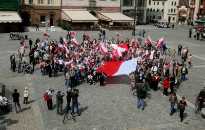 Biało-czerwona niedziela na pamiątkowym zdjęciu - 21