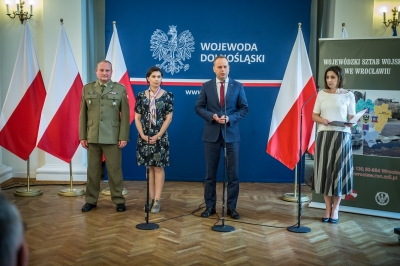 Wrocław: Wielki piknik z okazji święta flagi - 1