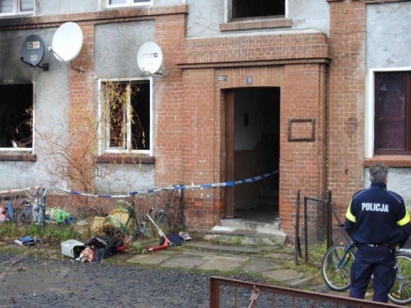 Matka trójki dzieci, które spłonęły w pożarze, stanie przed sądem - fot. archiwum radiowroclaw.pl
