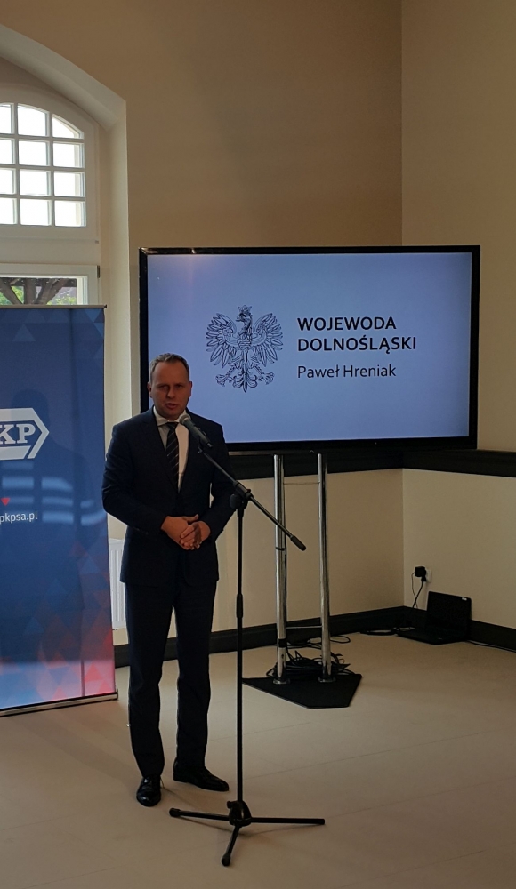 Dworzec w Żarowie już po modernizacji [ZOBACZ]