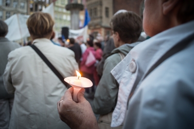 Sprzeciwiają się zmianom w Sądzie Najwyższym. Manifestacja na wrocławskim rynku [ZDJĘCIA] - 3