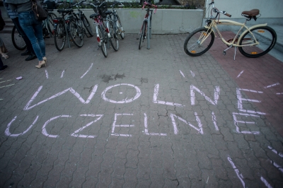 Kilkunastu studentów pikietowało we Wrocławiu [FOTO] - 4