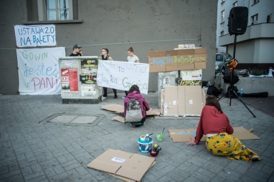 Kilkunastu studentów pikietowało we Wrocławiu [FOTO] - 6