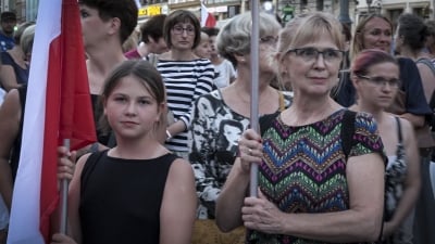 Łańcuch światła we Wrocławiu [ZDJĘCIA Z PROTESTU] - 2