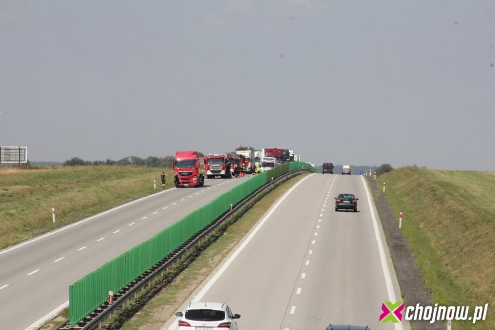 Poważny wypadek na A4. Trzy osoby ranne [ZDJĘCIA]