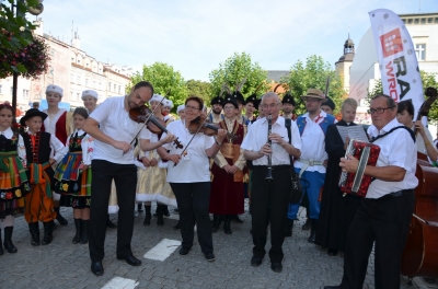 Strzegom: Międzynarodowy Festiwal Folkloru [ZDJĘCIA, WIDEO] - 17