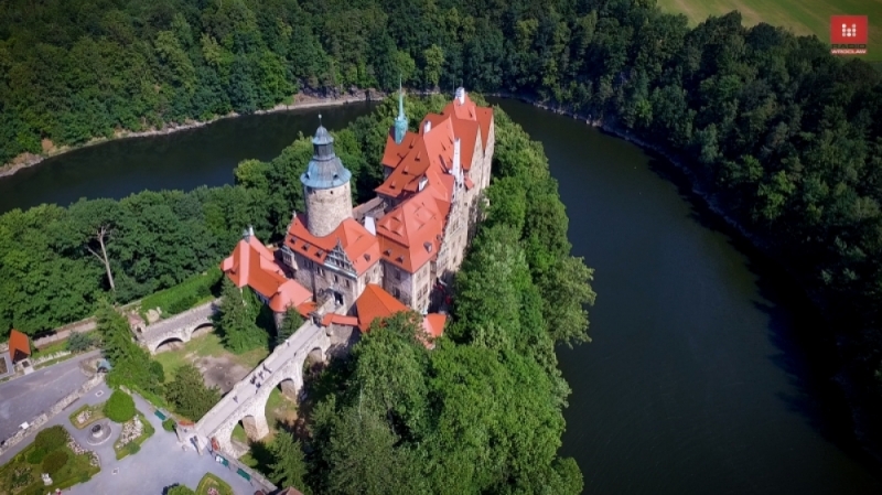 Dolnośląskie zamki i pałace z perspektywy, jakiej dotąd nie widziałeś [WIDEO] - (fot. Radio Wrocław)
