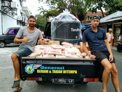Polacy w Indonezji zrobili zbiórkę na ryż dla 30 tysięcy poszkodowanych przez trzęsienie ziemi Indonezyjczyków
