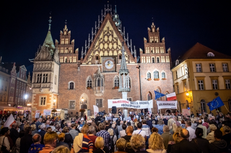 Święto Solidarności we Wrocławiu podzieliło dawnych i obecnych działaczy - fot. Andrzej Owczarek