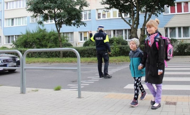 Bezpieczna droga do szkoły w Legnicy - fot. Policja Legnica