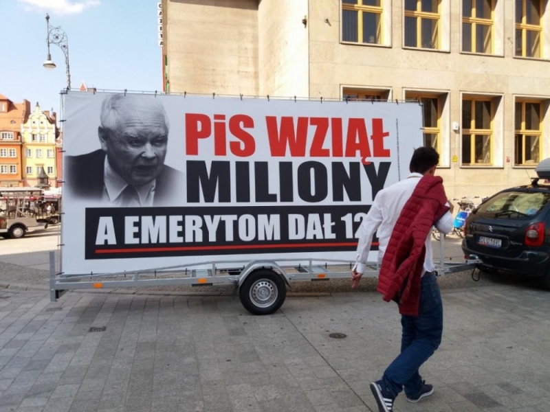 Koalicja Obywatelska rusza w trasę z tzw. konwojem wstydu - fot. Piotr Kaszuwara
