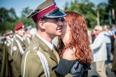 215 absolwentów AWL pasowanych na pierwszy stopień oficerski - 16
