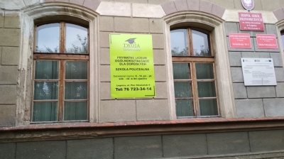 Legnica: Uczniowie "Twojej Szkoły" nie mogą rozpocząć roku szkolnego