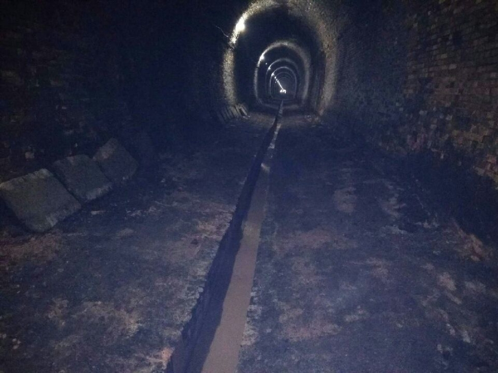 Remont najdłuższego tunelu kolejowego w Polsce [ZOBACZ] - (fot. PKP PLK)