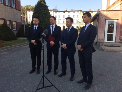 Minister Dworczyk przekazał dotację dla instytutu w Międzylesiu