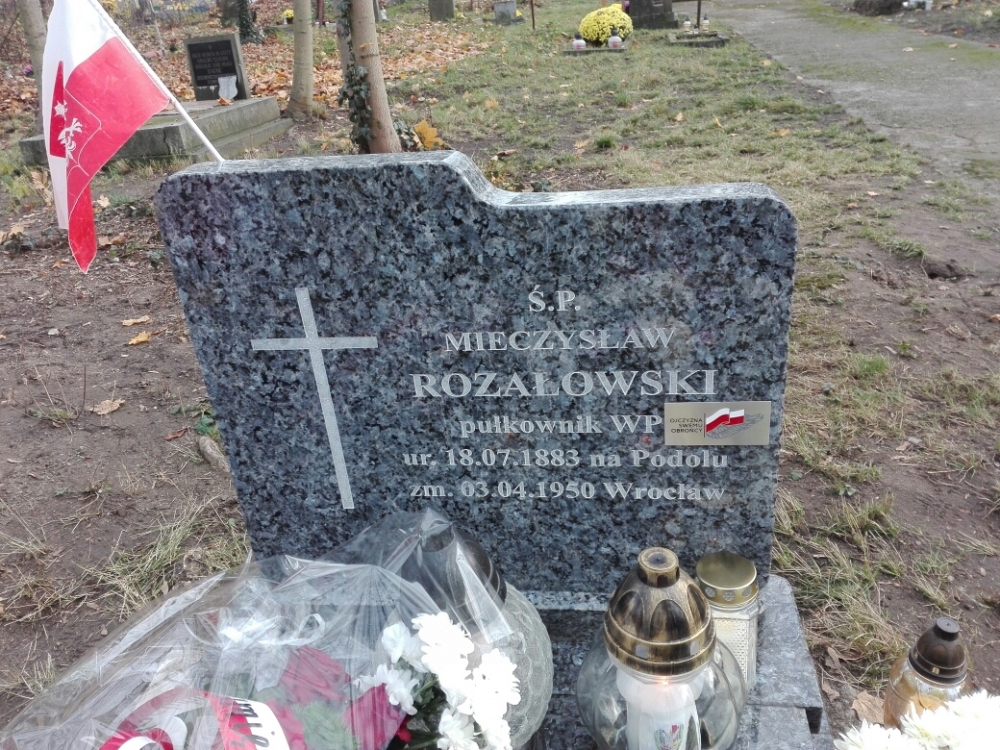 Udało się zidentyfikować miejsce poch&oacute;wku pułkownika Rożałowskiego