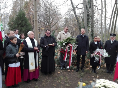 Udało się zidentyfikować miejsce pochówku pułkownika Rożałowskiego - 13