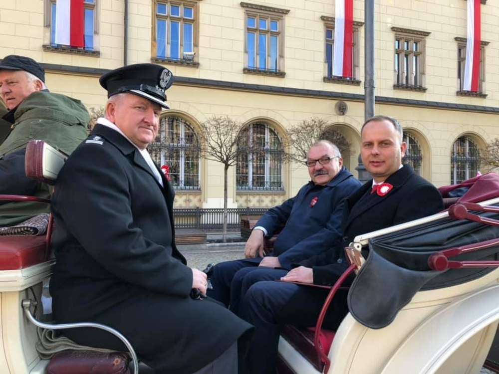 Radosna Parada Niepodległości we Wrocławiu [ZDJĘCIA]
