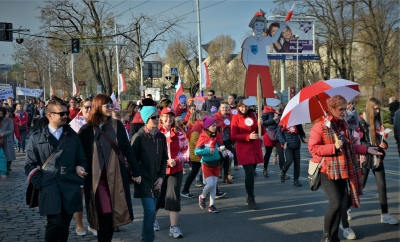 Radosna Parada Niepodległości we Wrocławiu [ZDJĘCIA] - 9