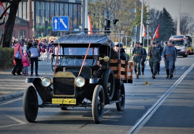 Radosna Parada Niepodległości we Wrocławiu [ZDJĘCIA] - 20