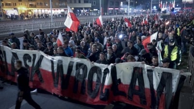 Wrocław: Narodowy Marsz Niepodległości rozwiązany [ZOBACZ FILM] - 15