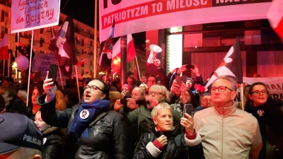 Wrocław: Narodowy Marsz Niepodległości rozwiązany [ZOBACZ FILM] - 11