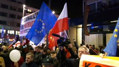 Wrocław: Narodowy Marsz Niepodległości rozwiązany [ZOBACZ FILM] - 12