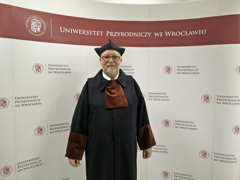 Wrocław: Szef ZOO wyróżniony przez Uniwersytet Przyrodniczy - Fot: P. Kaszuwara