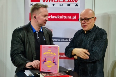 160 wydawców, znani autorzy na Wrocławskich Targach Dobrych Książek (ROZMOWY, ZDJĘCIA) - 20