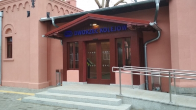Pierwszy po wojnie remont dobiegł końca. Dworzec jak nowy [ZOBACZ] - 1
