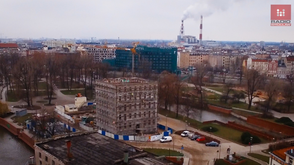 Co za widok. Zamiast kamienicy... szkielet! Spektakularny remont w centrum Wrocławia [ZOBACZ]