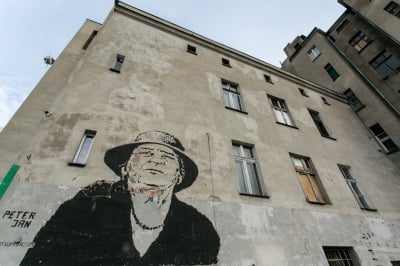Co za widok. Zamiast kamienicy... szkielet! Spektakularny remont w centrum Wrocławia [ZOBACZ] - 19