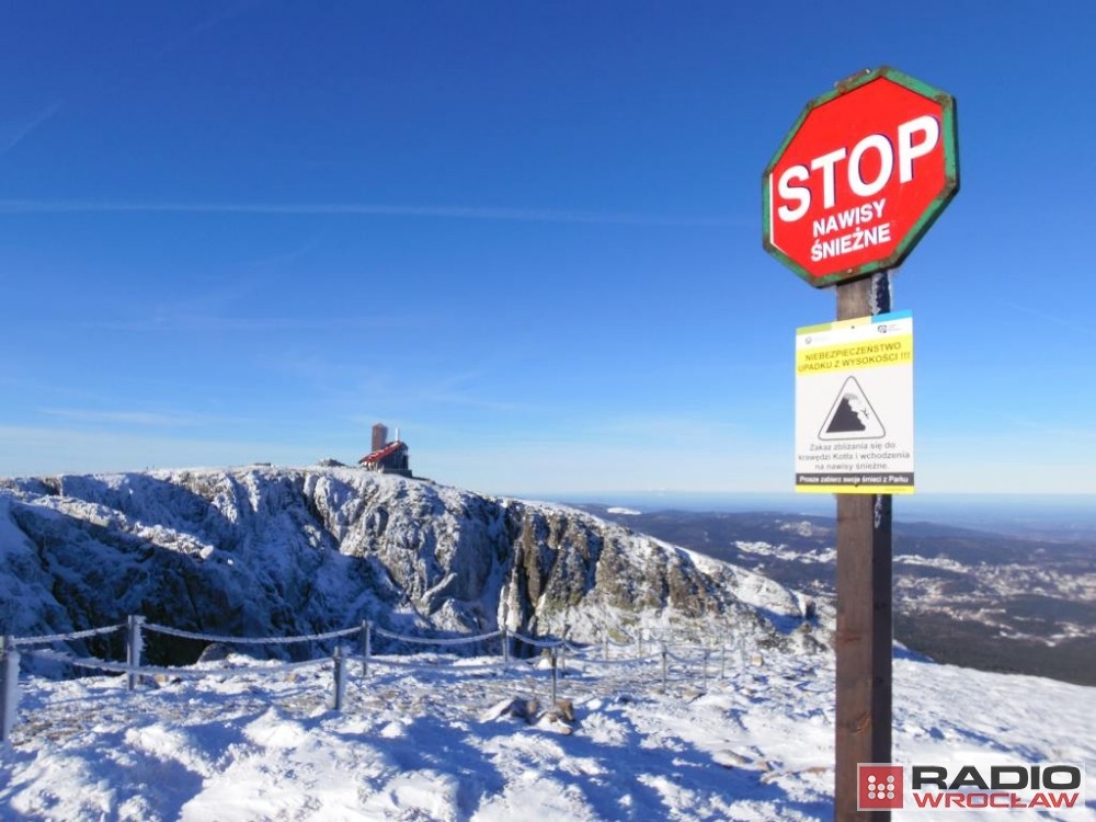 Rośnie zagrożenie lawinowe w Karkonoszach. Na Śnieżce temperatura odczuwalna to -34 stopnie - fot. archiwum radiowroclaw.pl