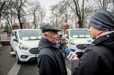 Wrocław: Dwa Warsztaty Terapii Zajęciowej dostały nowe samochody - 5