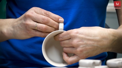 Jedyny w Europie taki zakład. Produkuje dwa kolory porcelany - 5