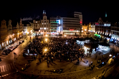 Wrocławianie żegnają prezydenta Gdańska Pawła Adamowicza [ZDJĘCIA] - 8
