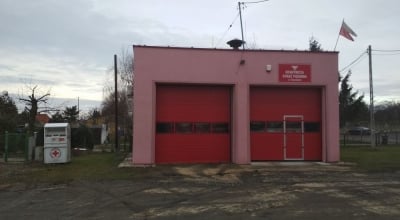 Na złość w&oacute;jtowi chcą przekazać w&oacute;z strażacki do za małej remizy
