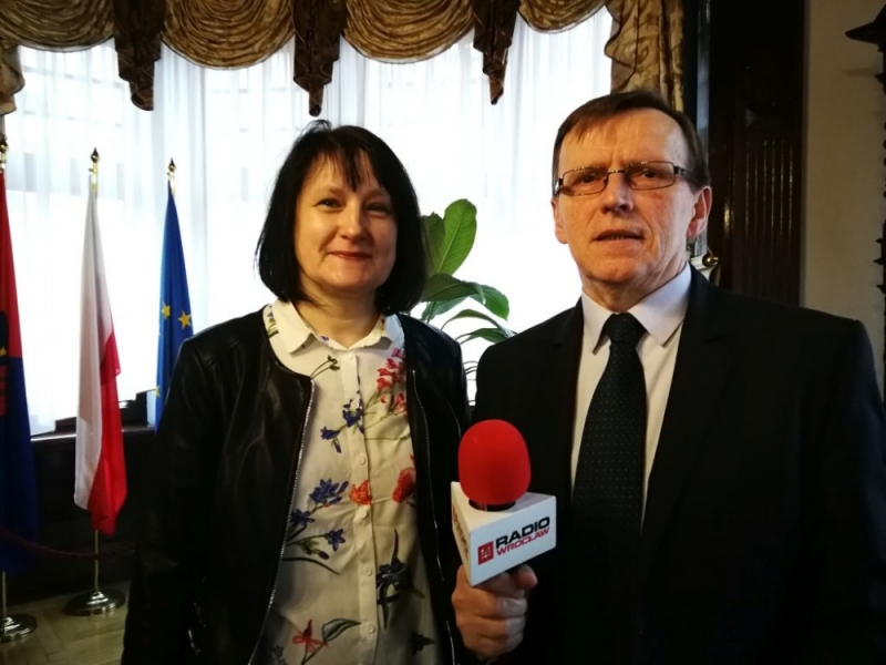 Dwie Racje: Ile powinien zarabiać burmistrz? [POSŁUCHAJ] - fot. Piotr Słowiński