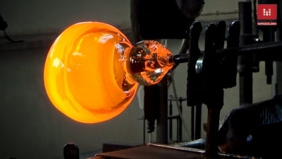 Wyjątkowa fabryka w Piechowicach! Huta Julia z Dolnego Śląska produkuje szkło kryształowe [WIDEO] - 2