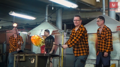 Wyjątkowa fabryka w Piechowicach! Huta Julia z Dolnego Śląska produkuje szkło kryształowe [WIDEO] - 3